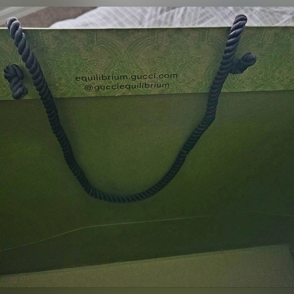 Authentic Large Gucci Shopping Bag - Picture 3 of 4